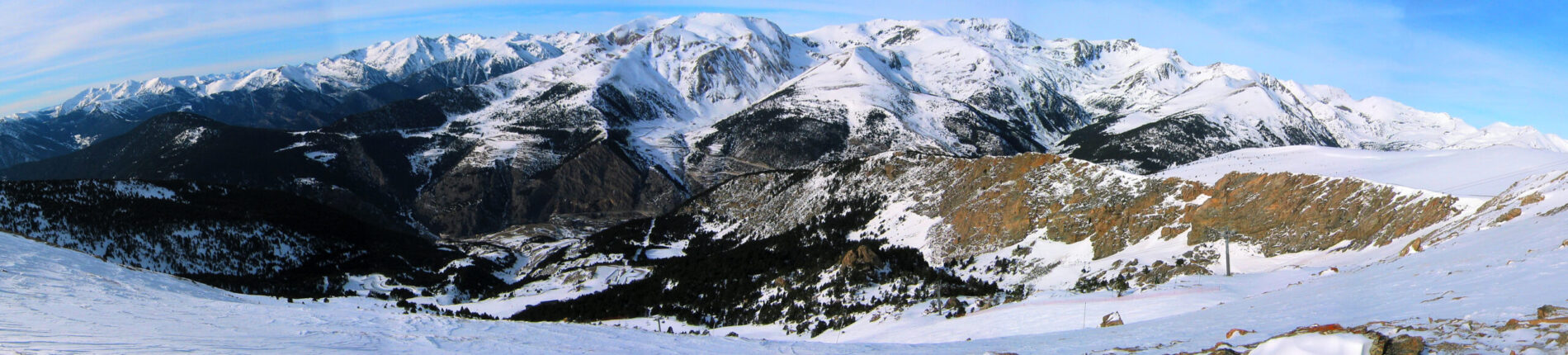 Air ambulance from Andorra to the UK for ski injury medical repatriation