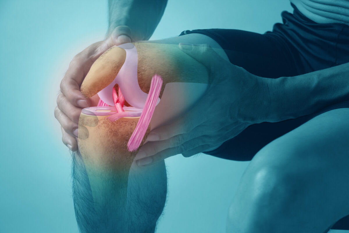 Ski injury ACL tear being assessed by UK-trained paramedic 
