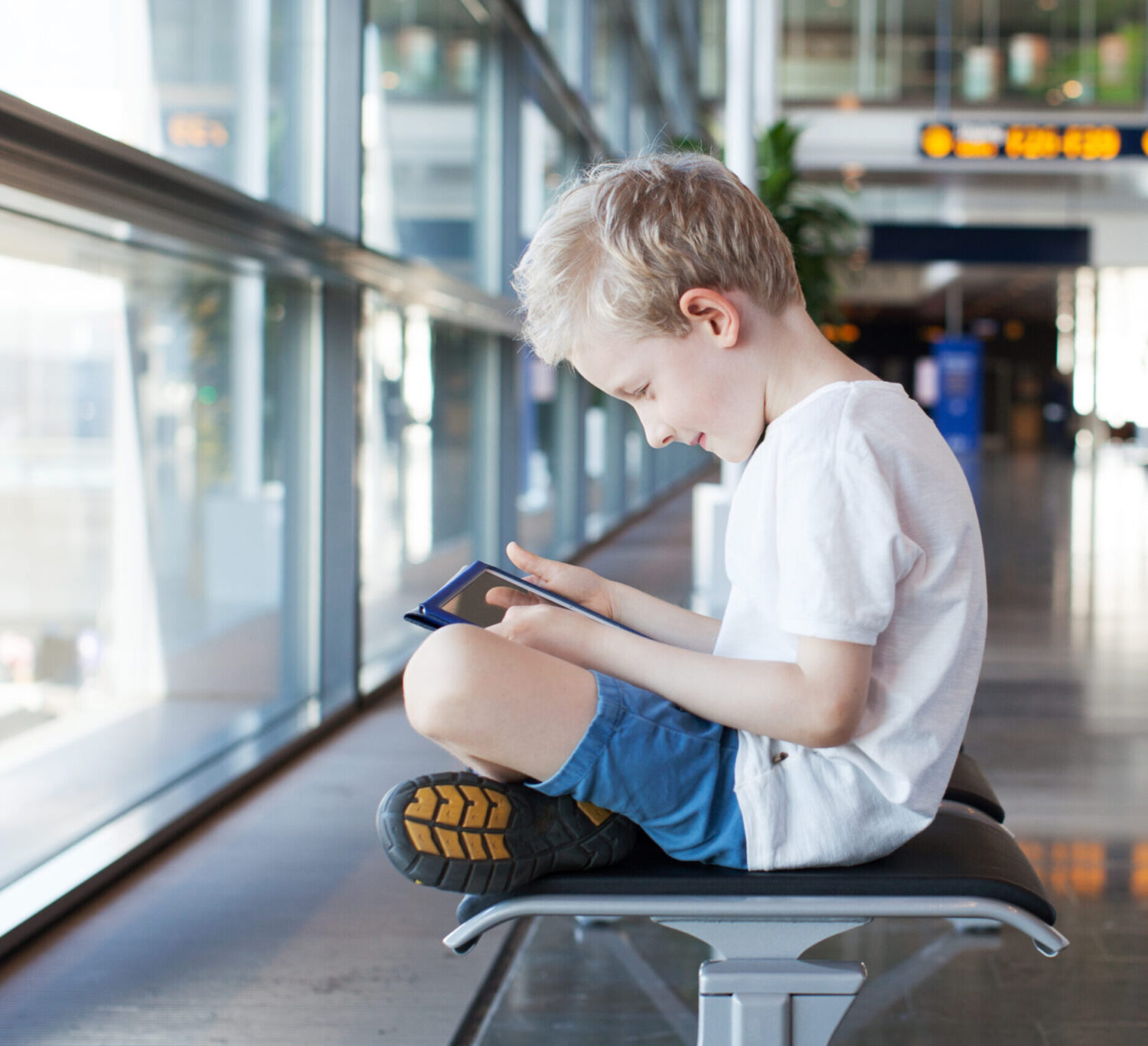 Medically trained escort accompanying child on international flight