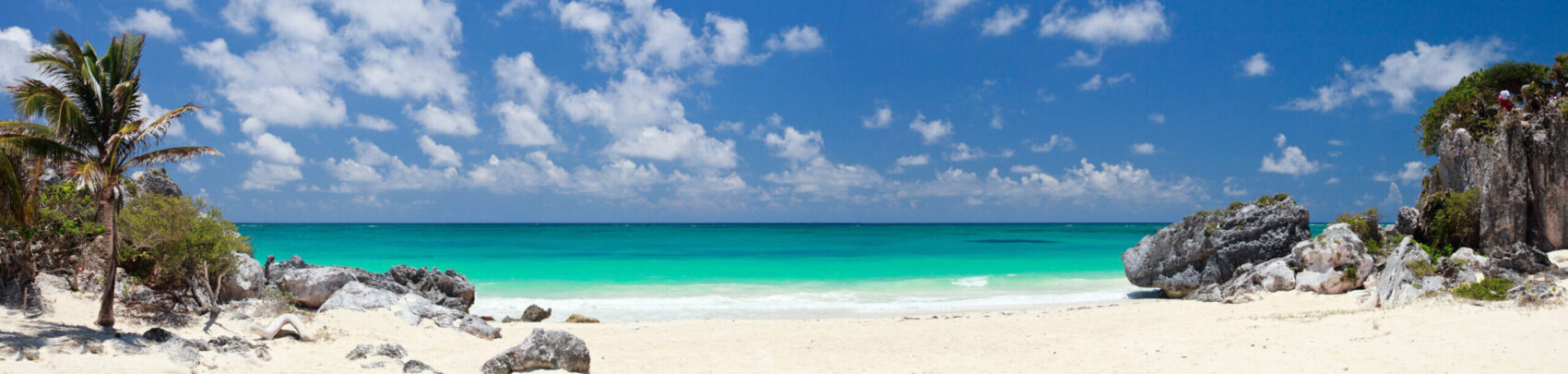 Air ambulance from Mexico to the UK for emergency medical repatriation