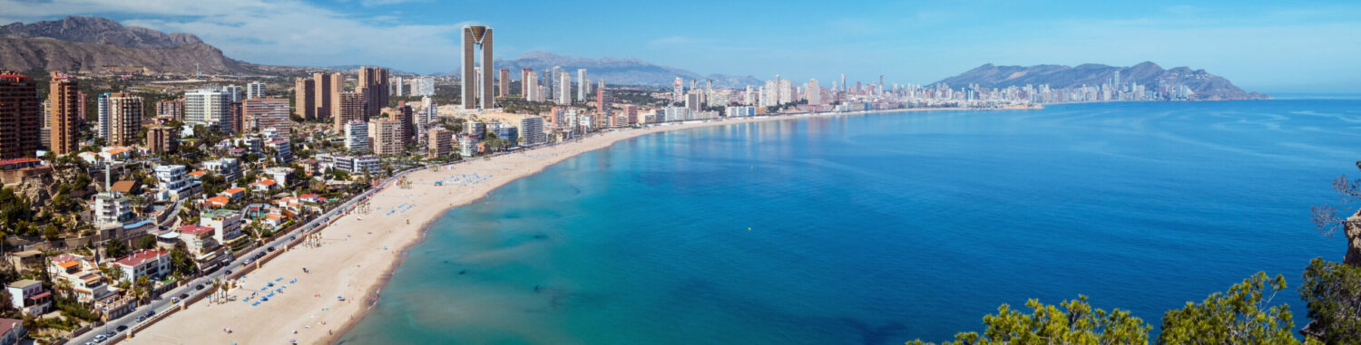 Air ambulance in Benidorm for medical repatriation to the UK